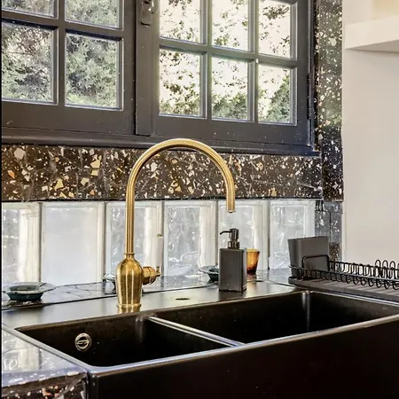 Casa vacanze De Luxe Sur Les Collines Niçoises *