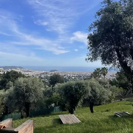De Luxe Sur Les Collines Niçoises Casa vacanze *