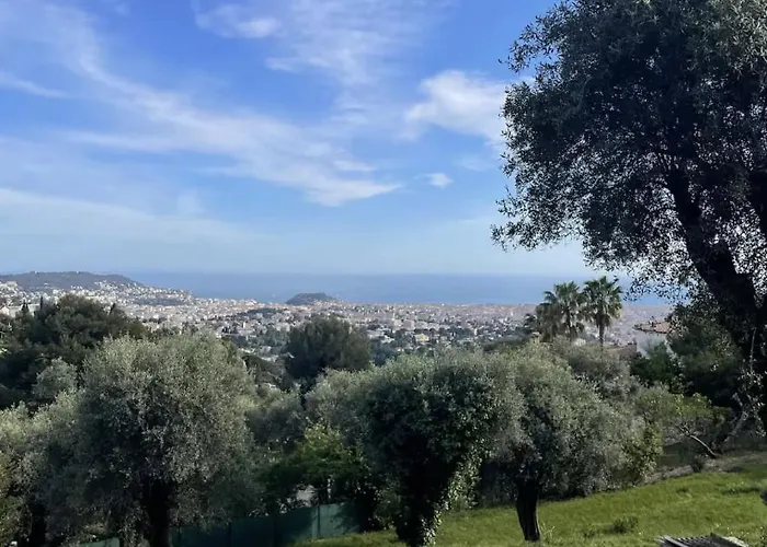 De Luxe Sur Les Collines Niçoises Hébergement de vacances *